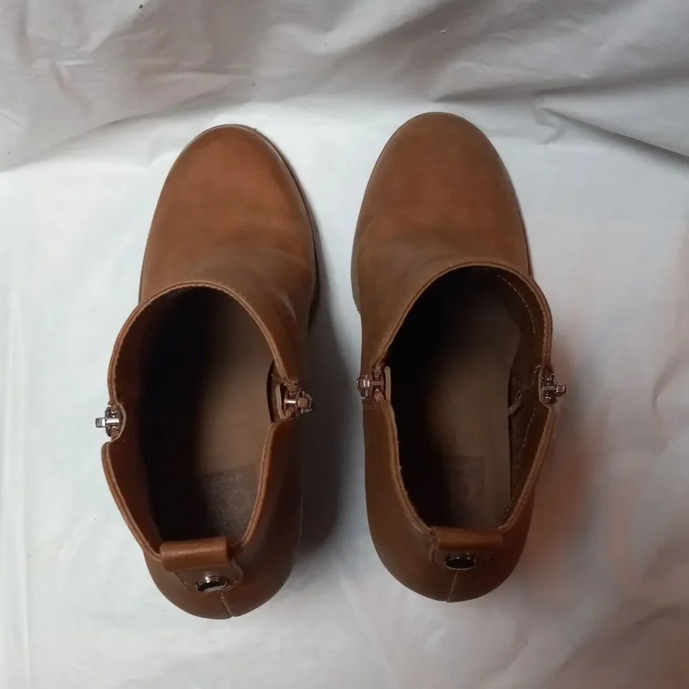 DV Dolce Vita Gladice Wedge Bootie Tan 8